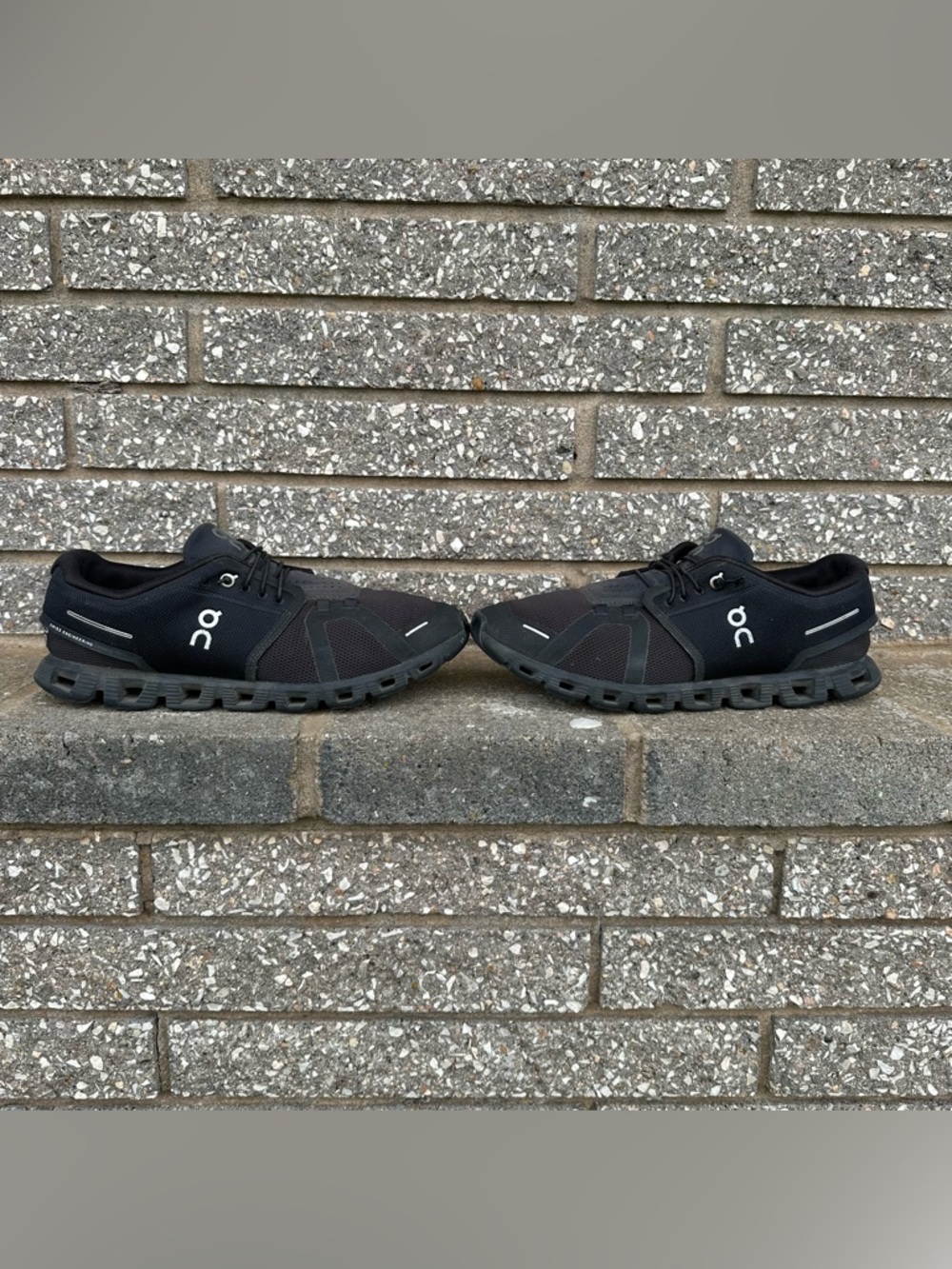 Men’s On Running Cloud 5 All Black Mesh Athletic Running Shoes Size 10 - Picture 8 of 12